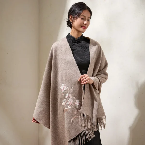 Women's 100% Wool Suzhou Embroidery Winter Shawl