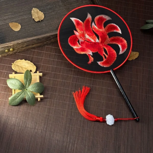 Chinese Silk Suzhou Embroidered Round Fan Wooden Handle